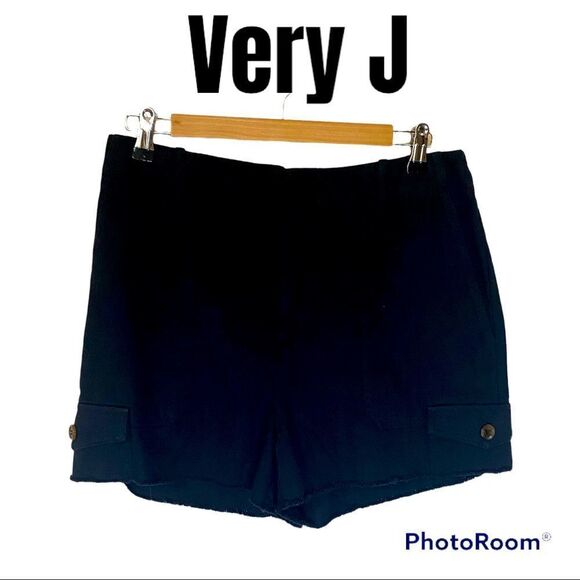 VERY J Shorts (NWT) - Picture 1 of 9